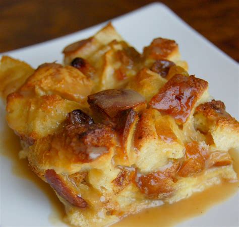 Rum And Raisin Bread Pudding With Rum Sauce Banana Bread Pudding