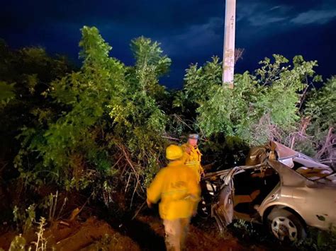 Choque de auto contra toro en Villa Unión deja un muerto y herido