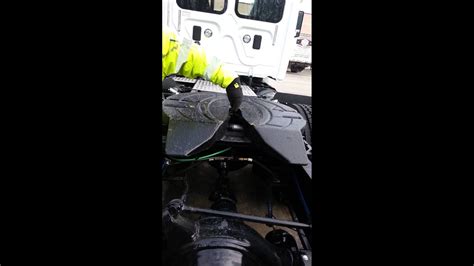 Pro Cdl Fifth Wheel Coupling Pre Trip Inspection Youtube