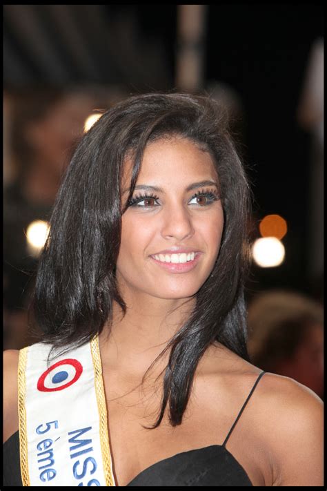 Photo Chloé Mortaud Miss France 2009 Tapis rouge du film Julie