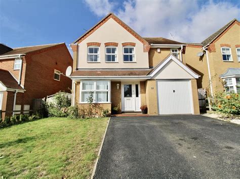 4 Bed Detached House For Sale In Thornton Drive Colchester Essex Co4