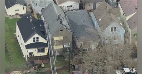 Firefighter Calls Mayday At Chicago House Fire Firehouse