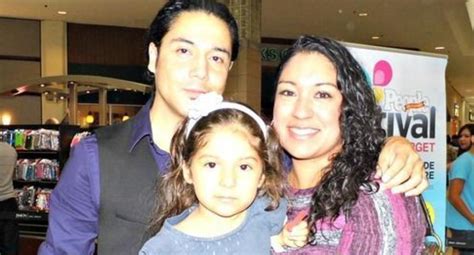 Chris Pérez la segunda esposa e hijos del viudo de Selena Quintanilla