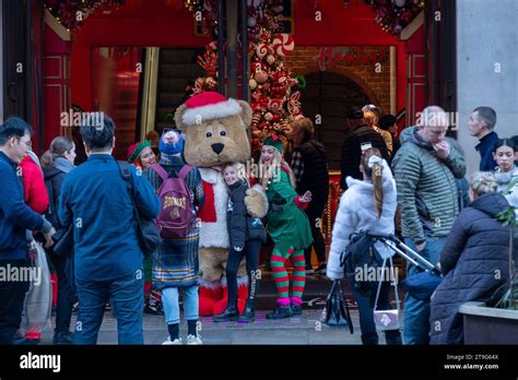 London November Hamleys Toy Shop On Regent Street Famous