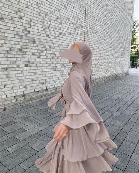 Pin by Firdevs Özyeri on Tesettür giyim Hijabi style outfits