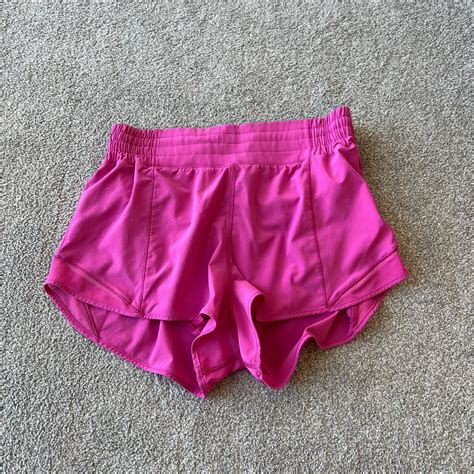Lululemon Hotty Hot HR 2 5 Shorts In Sonic Pink Depop