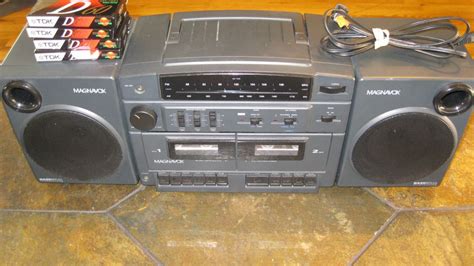 Vintage MAGNAVOX AW7520 Cassette Boombox Dubbing Dual Deck Bass Reflex