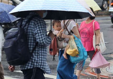 大雷雨袭高屏！5县市大雨特报 一整周慎防剧烈天气致灾｜壹苹新闻网