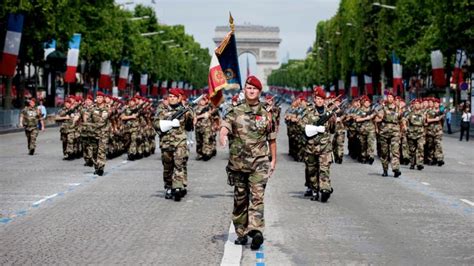 Le 14 Juillet Et Larmée De Terre Ministère Des Armées Et Des Anciens