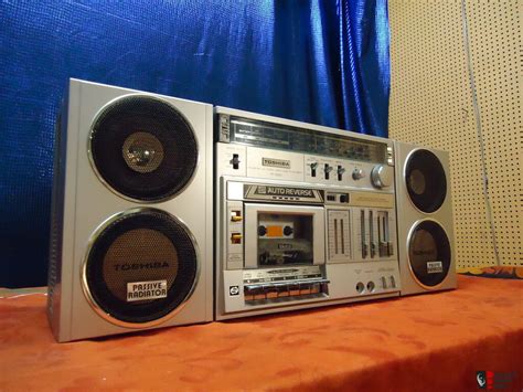 Large Collection Of Vintage Boomboxghetto Blaster All Monster Series