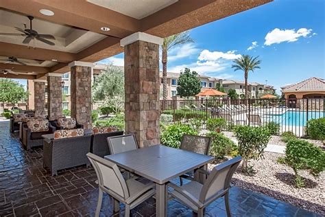 The Paramount - 8610 S Maryland Pkwy | Las Vegas, NV Apartments for ...