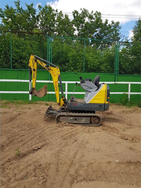 Аренда мини экскаватора Wacker Neuson 1404 без кабины в Москве и области от 1 900 руб час