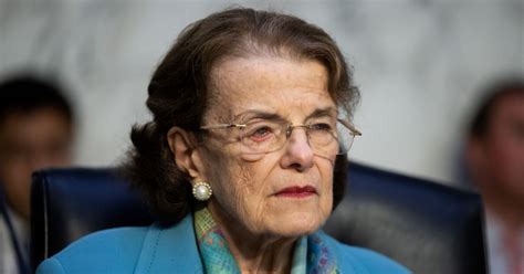 US Senator Feinstein Back Home After Fall, Brief Hospitalization | NTD