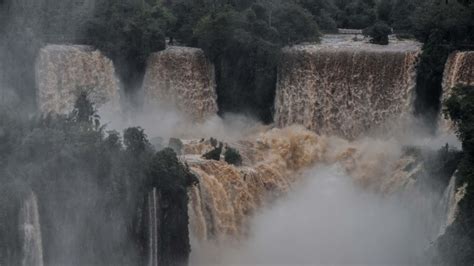 Canadian Tourist Drowns In Iguaz Falls Buenos Aires Times