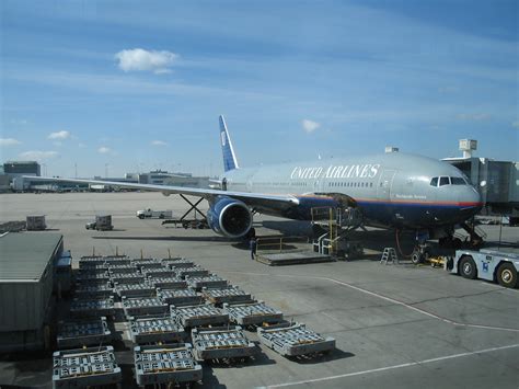 Image: Denver International Airport, United Airlines Boeing 777 being ...