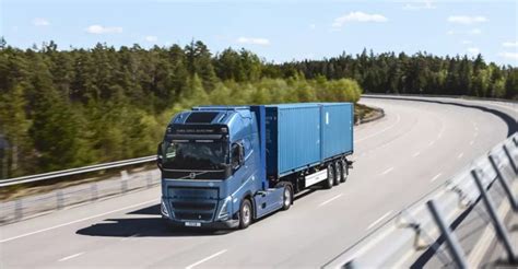 Volvo Trucks Showcases And Starts Testing New Hydrogen Fuel Cell Truck