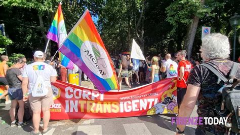 Il Toscana Pride Sfila A Firenze Foto