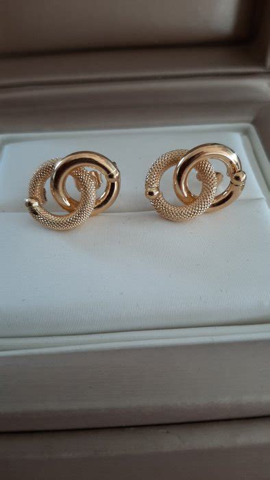 Unoaerre Kt Yellow Gold Earring Catawiki