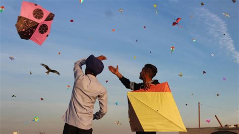 Toofani Patangbazz In India | Kite Fighting | Flying Kites | Kites Vlog | Singh Sixteen - YouTube