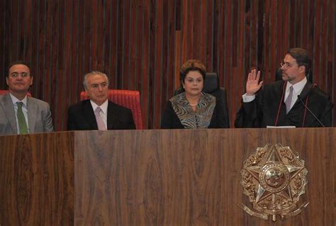 Posse Do Novo Presidente Do Tse Re Ne Tr S Presidenci Veis