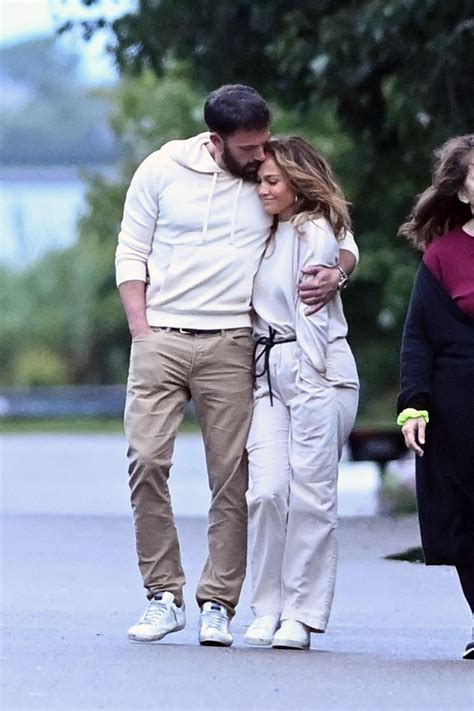 Jennifer Lopez And Ben Affleck Out Shopping In New York 07032021