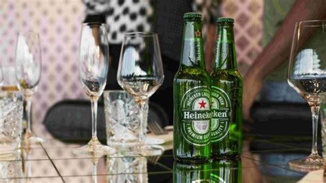 HEINEKEN invierte 1 4 millones en una nueva fábrica que elabora las