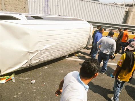 Video Vuelca Combi De Transporte P Blico En La M Xico Pachuca Hay