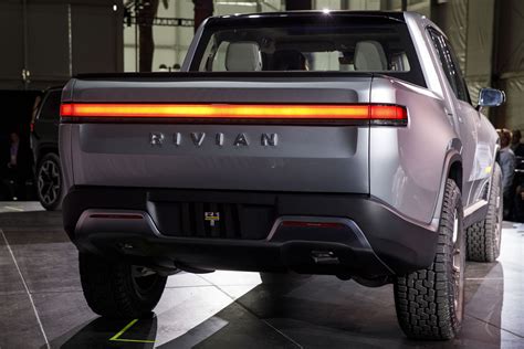 Amazon Backed Rivian Spurned GM With Plans To Build For Others Bloomberg