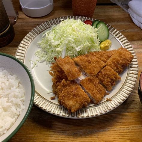 次での写真：とんかつ勝泉 港区のとんかつ屋