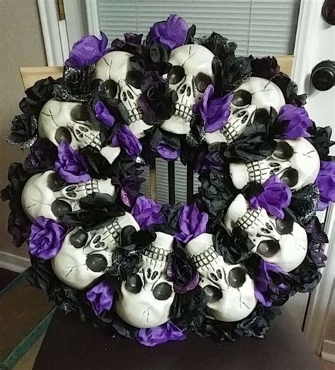 Spooky Skull Wreath