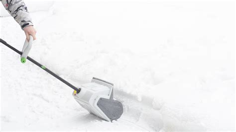 Best Electric Snow Shovel • Reviews & Buying Guide for 2024 • Yardino