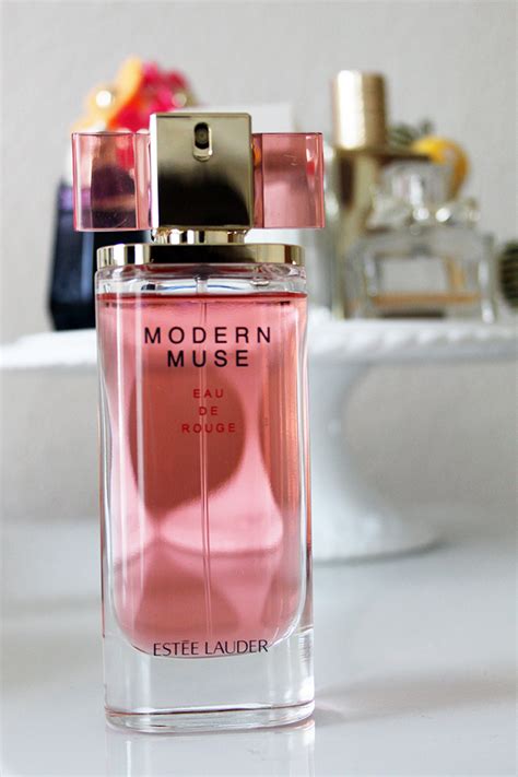 ESTEE LAUDER MODERN MUSE EAU DE ROUGE | REVIEW - Who What Claire