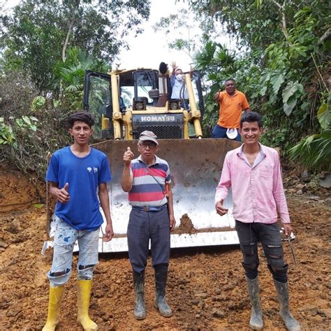 Prefectura mejora vialidad en comunidades rurales del cantón Quinindé