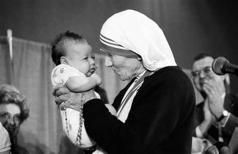 Mother Teresa Officially Became A Saint Today In Rome Complex