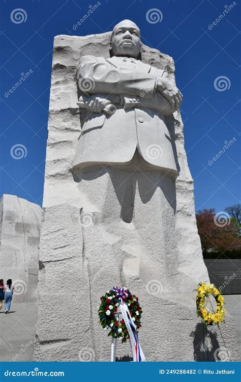 Martin Luther King Jr Memorial in Washington DC Editorial Photography - Image of diversity ...