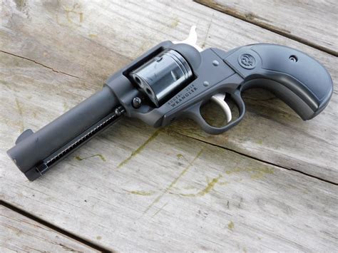 Ruger Wrangler Birdshead 22 Lr The Kit Gun Perfected By Terril Hebert Global Ordnance News