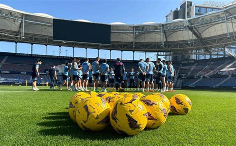 El mensaje de Felipe Miñambres a la plantilla antes del Amorebieta