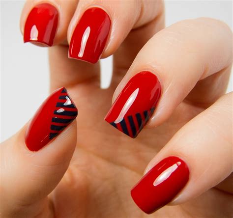 20 Uñas de color rojo que necesitas tener ahora mismo