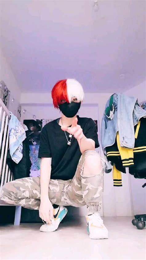 Todoroki Cosplay🔥🧊 | Todoroki cosplay, Mha cosplay, Anime funny moments