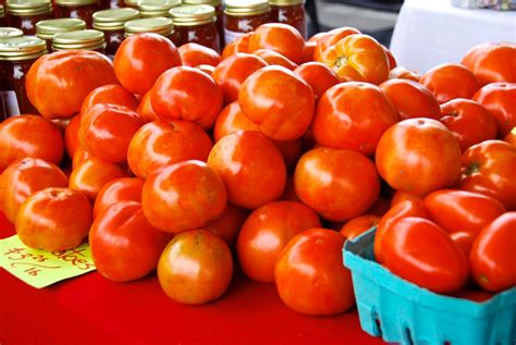 Fresh Tomatoes Still Available from Local Farms - Franklin Farmers Market