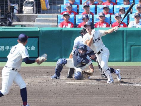 応援席に遺影 文星芸大付、10年来の「ファン」と挑んだ夏の甲子園 毎日新聞