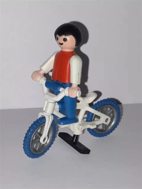 PLAYMOBIL PERSONNAGE VINTAGE enfant à vélo pour 1900 maison famille