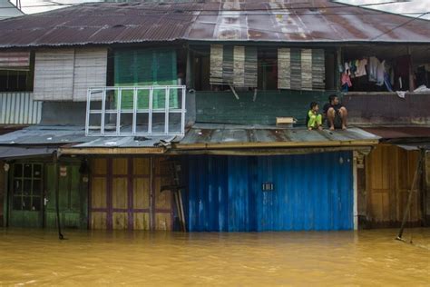 Dilanda Banjir Bandang Bmkg Kalsel Masih Rawan Hujan Angin Dan Petir