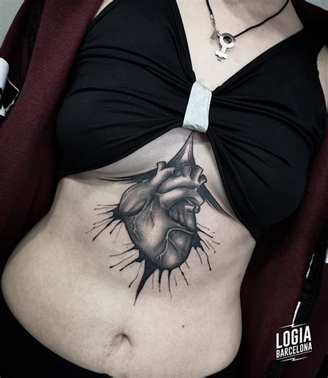 Top 50 Tatuajes En El Medio De Los Senos Abzlocal Mx