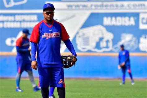 Erick Aybar Vuelve A Fimar Con Acereros De Monclova En La Pelota