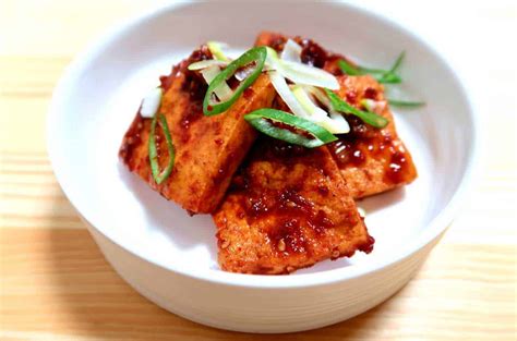 Dubu Jorim Spicy Braised Tofu Mama Woons Kitchen