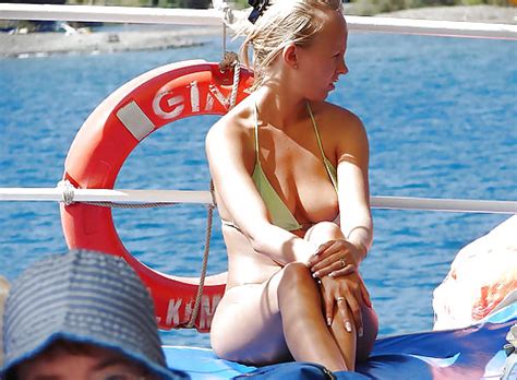 Oops Bikini Porn Pictures XXX Photos Sex Images PICTOA