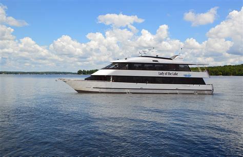 Queens Landing Lake Norman North Carolina Luxury Yacht Dinner Cruise