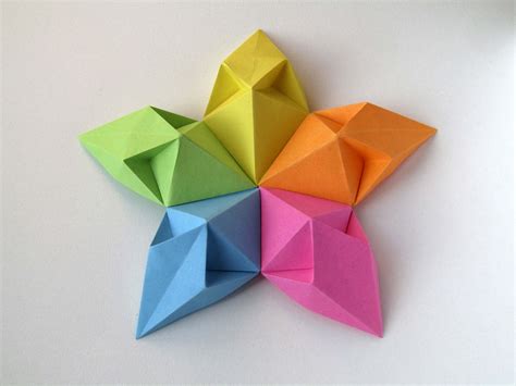 Stella Aquilone Kite Star By Francesco Guarnieri Origami Design Geometric Origami Modular