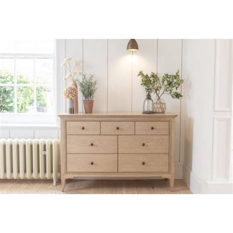 Toulon 3 4 Wide Chest The Winchester Bed Company